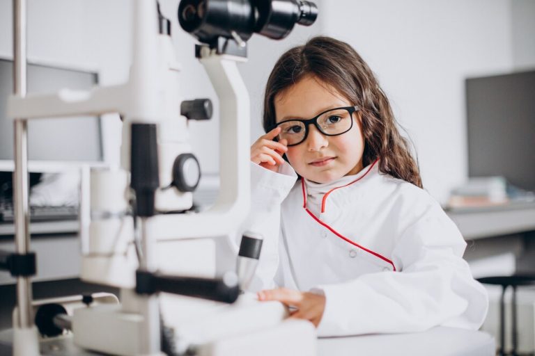 Best Pediatric Eye Doctor in Thane